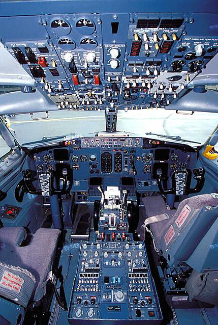 Cockpit du Boeing 737-400